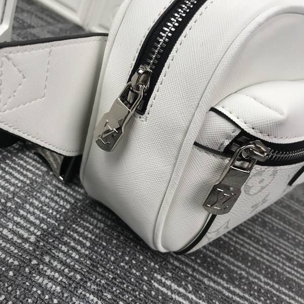 ルイヴィトンバッグ角部分ディテール